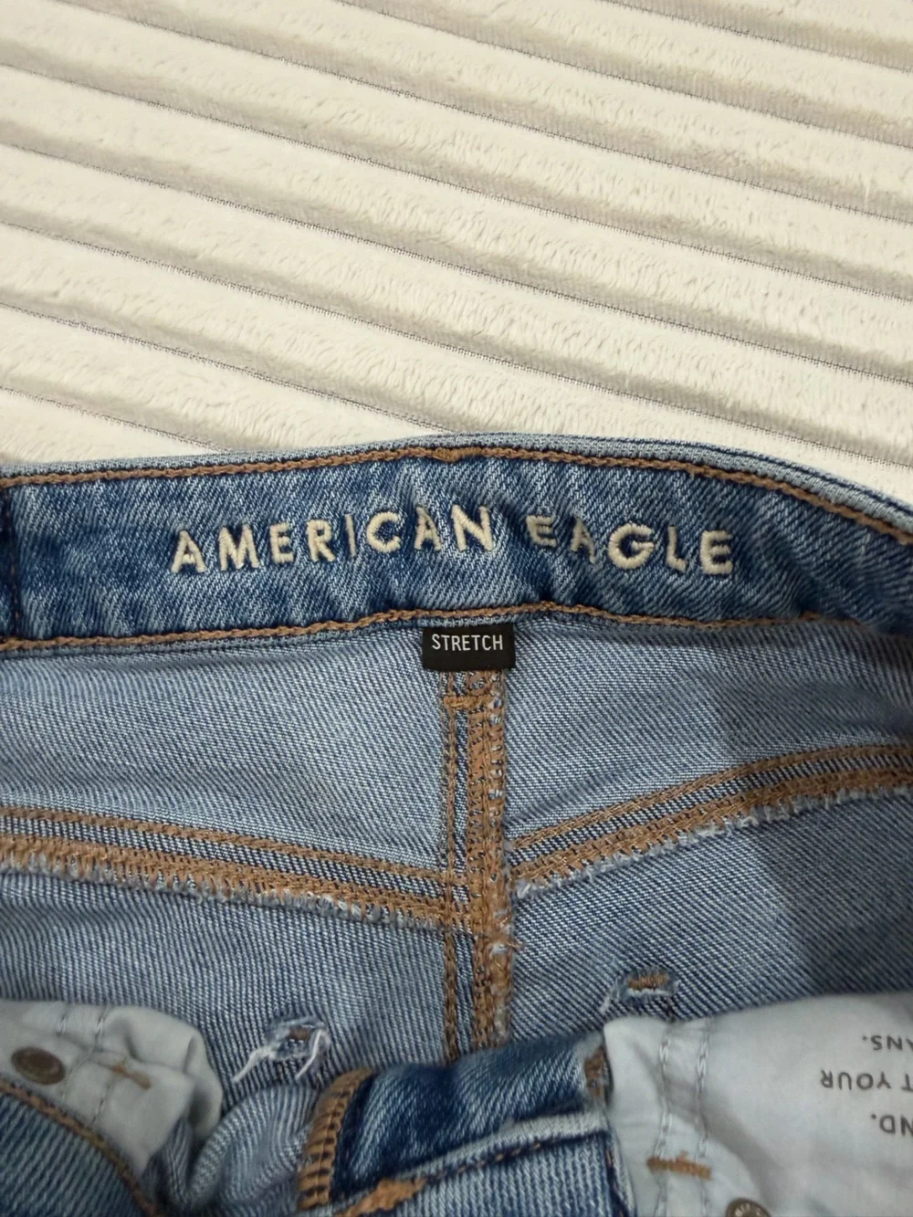 American Eagle Mom Jeans